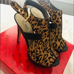 🍁🍂Guess heels 🍁🍂